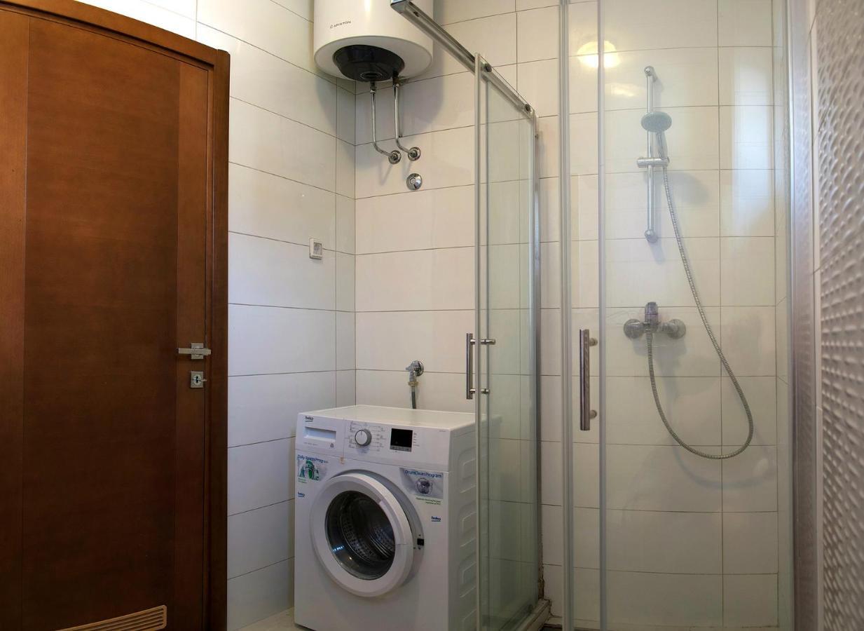 Apartments Admiral Херцег Нови Екстериор снимка