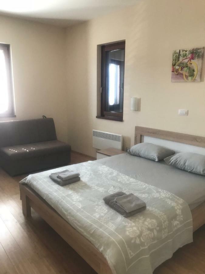 Apartments Admiral Херцег Нови Стая снимка